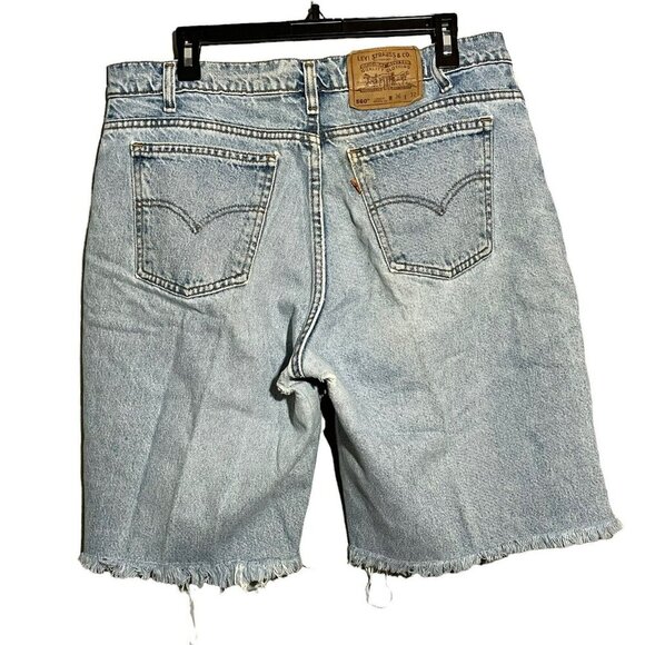 Vintage Levis 560 Jean Shorts Bermuda Men W36 Loose Fit Tapered Modified Cutoff - Picture 1 of 10